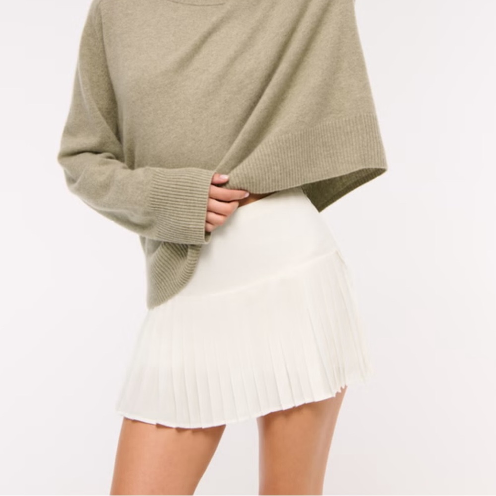 Abercrombie high Rise Drop-Waist Pleated Mini Skort xxs